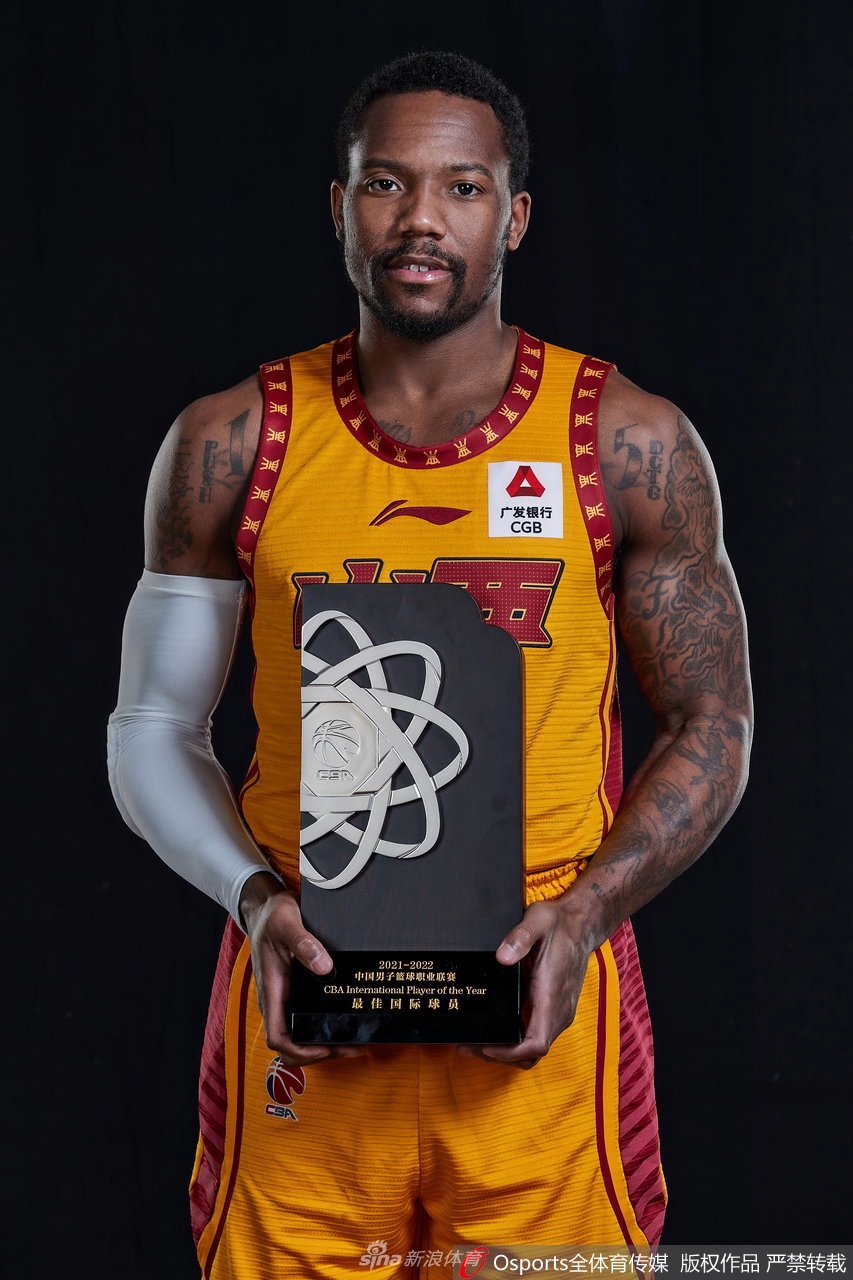 包含凯-费尔德主场失利球队老将表态:我们会继续努力的词条 包含凯-费尔德主场失利球队老将表态:我们会继续努力的词条