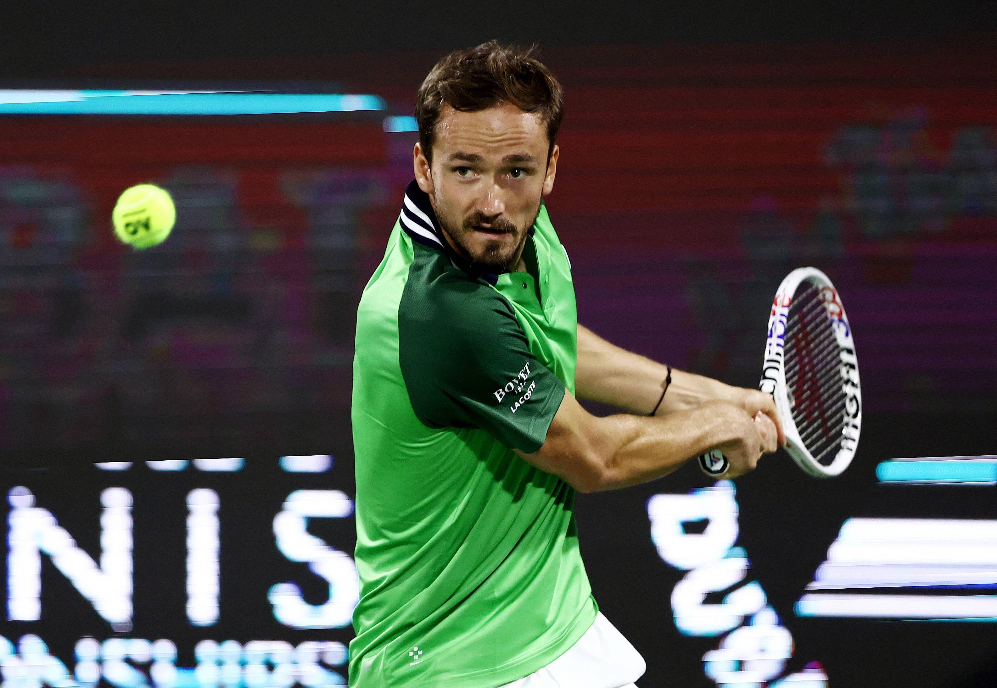 关于法国网球队血洗西班牙网球队，梅德韦杰夫打破历史纪录的信息