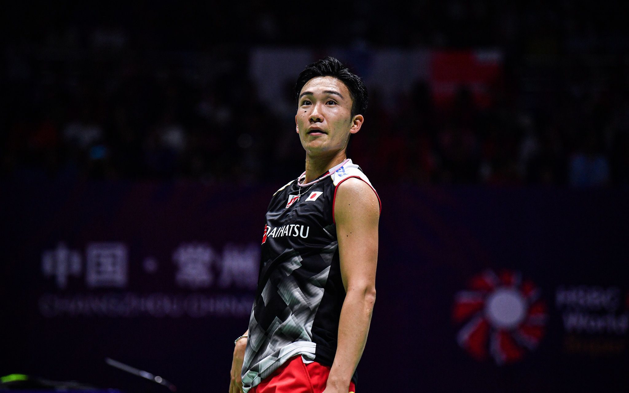 中国羽毛球队强势法国羽毛球队，桃田贤斗绝境逆转