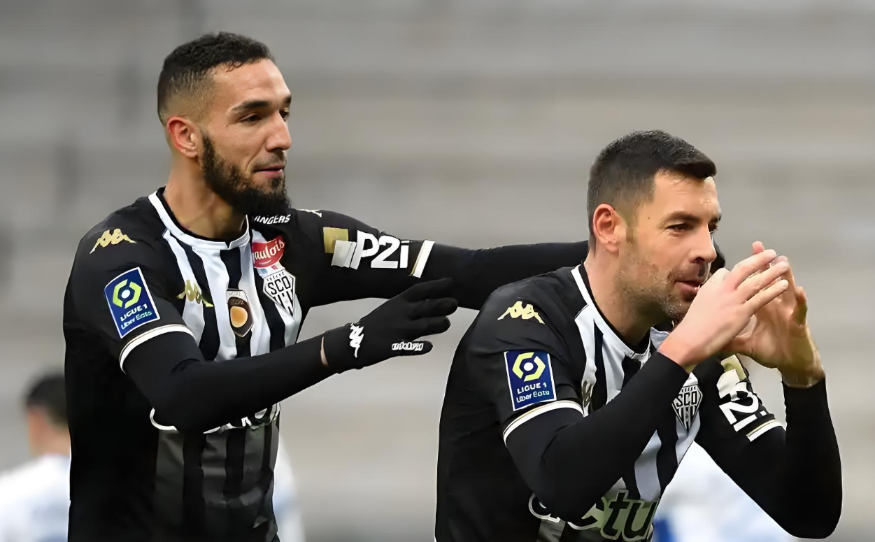 关于里尔球员集体感染，下轮或推迟的信息