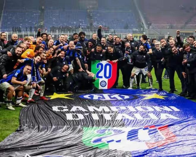 开云体育APP下载-里昂客场击败那不勒斯，晋级欧冠八强