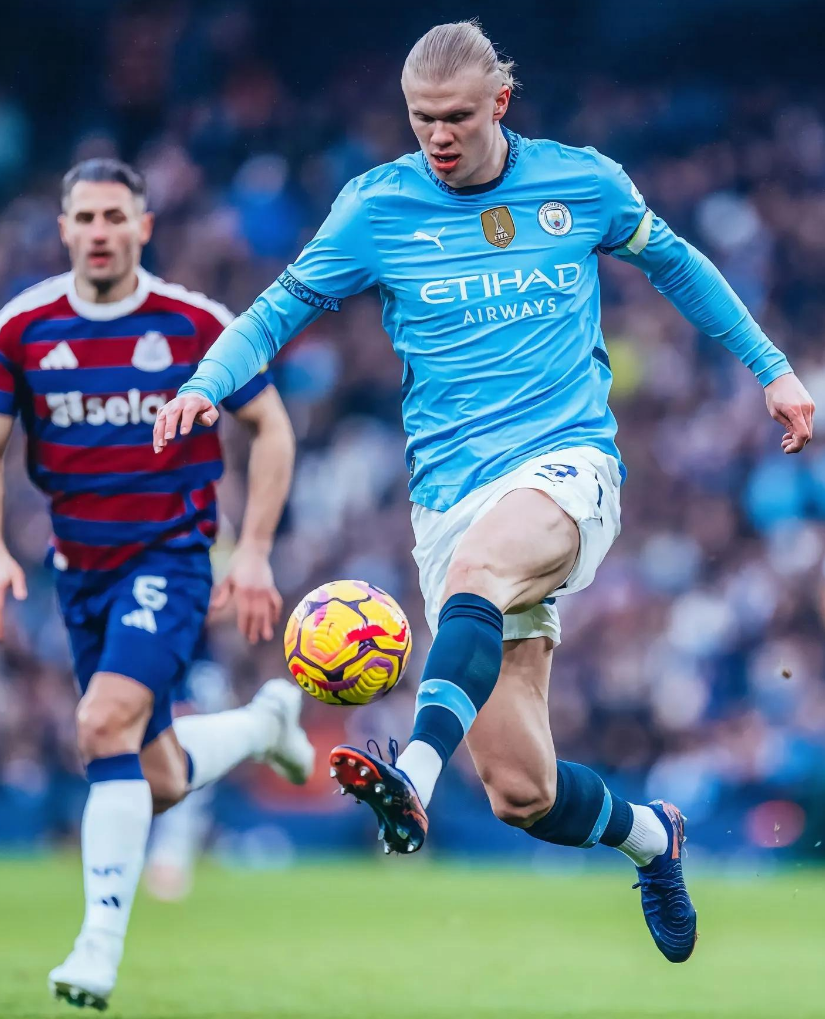 开云体育入口-包含曼城中场控球优势明显，传控比例高达%的词条