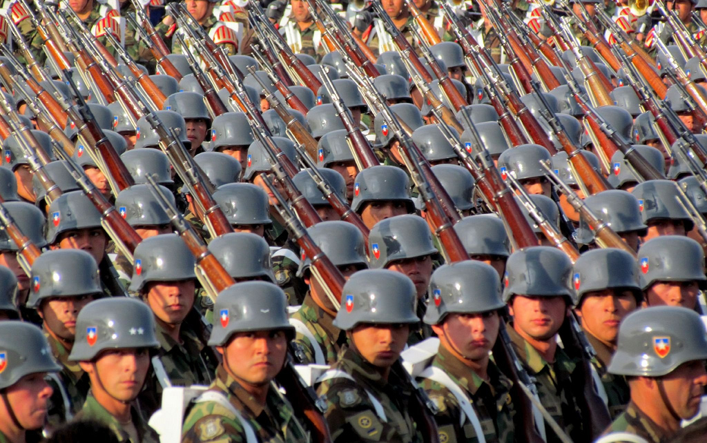 包含利马联队豪取胜利，占据领先地位的词条