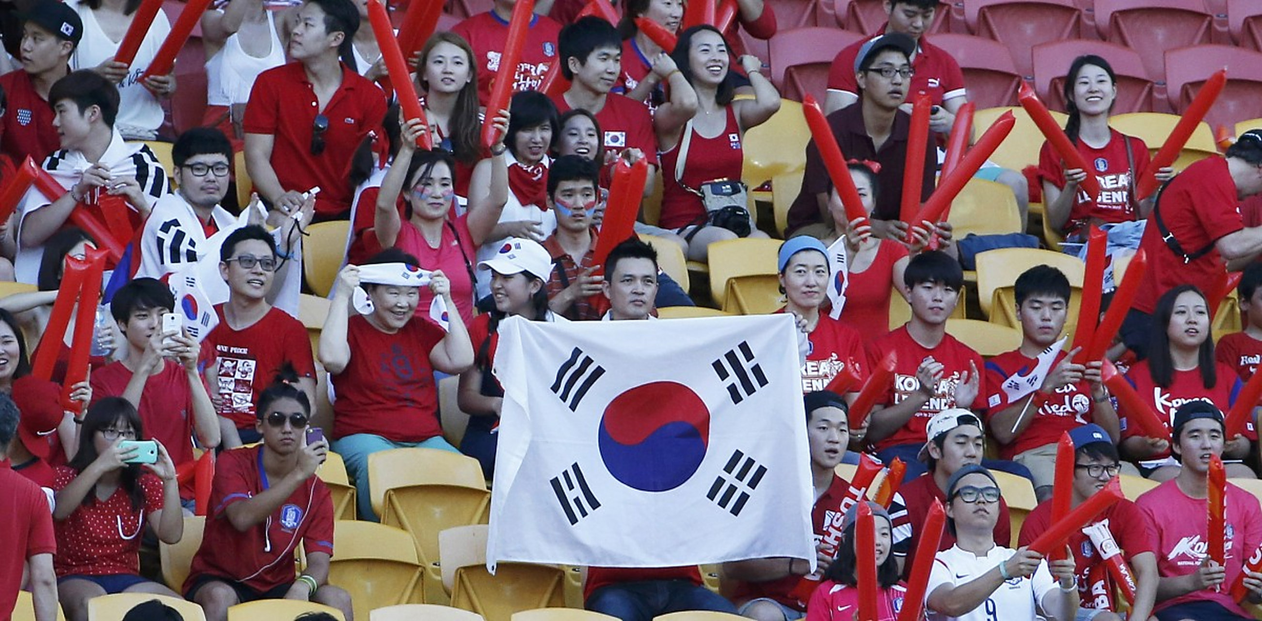 韩国队遭遇沙特阿拉伯队困扰，艰难进入亚洲赛事半决赛的简单介绍