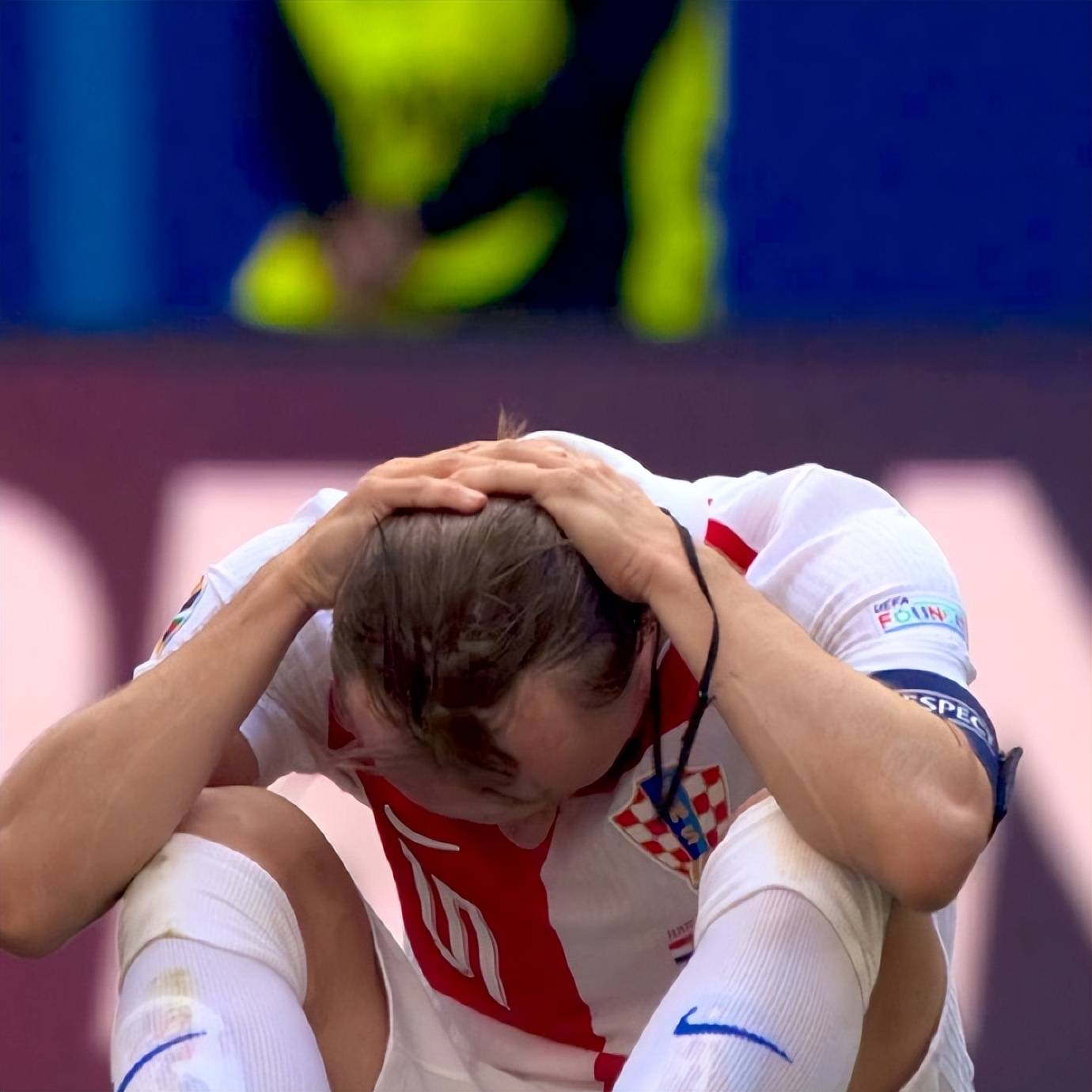 人气球队感到沮丧，战绩一败涂地