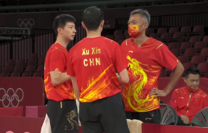 英格兰队绝杀韩国队，马龙统治全场