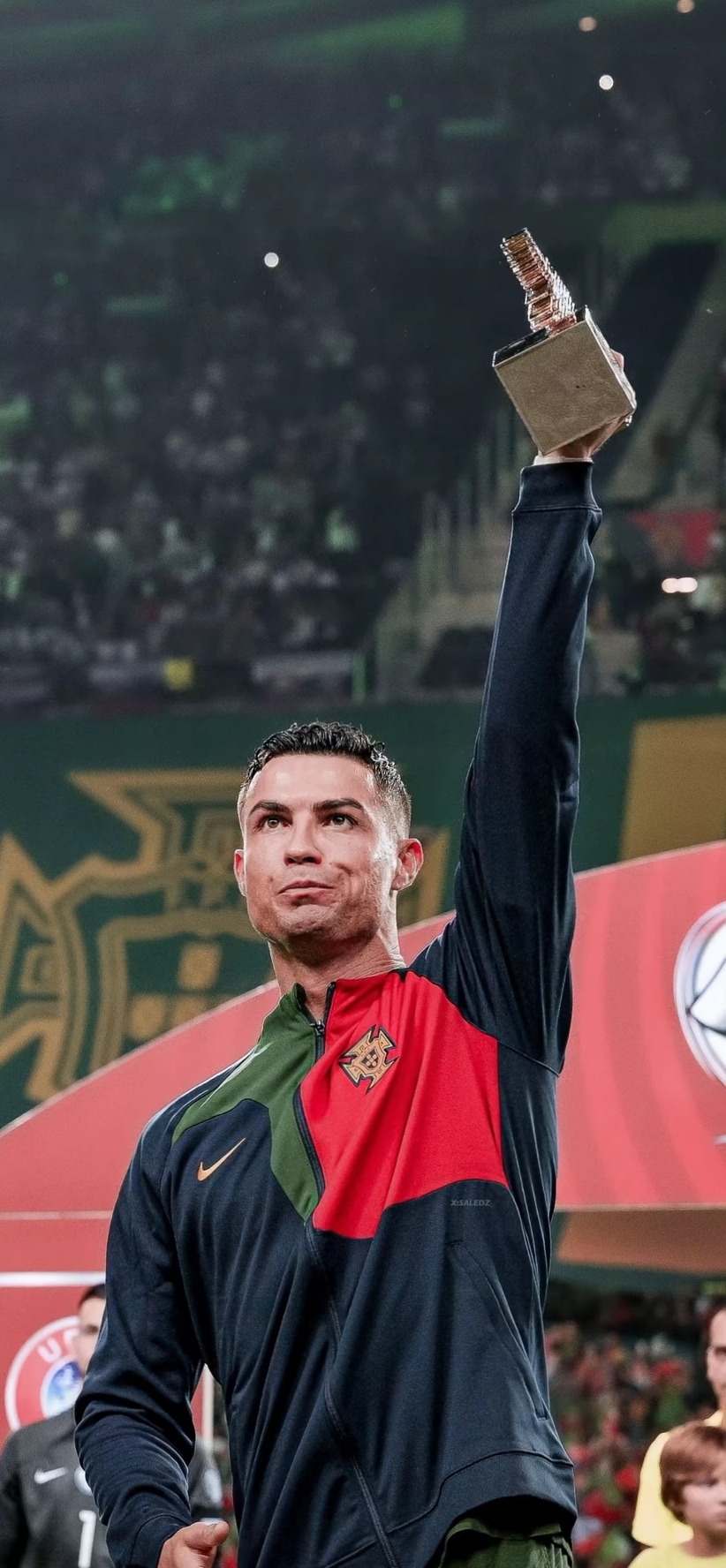 包含葡萄牙队完胜英格兰队，张继科高光表现的词条