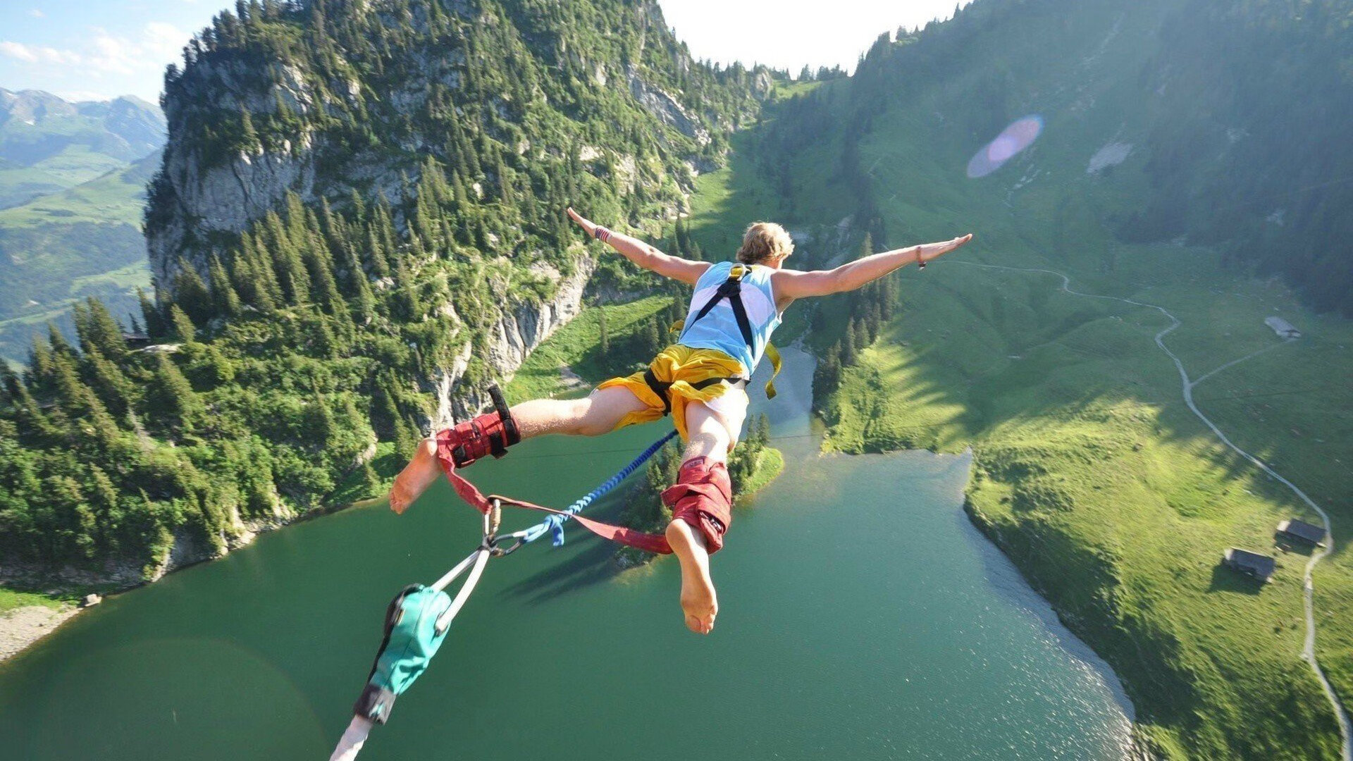 开云体育官网-多哈之夜，凯恩独舞，2026世界杯出线战，塞尔维亚用一场大胜为卡塔尔上课